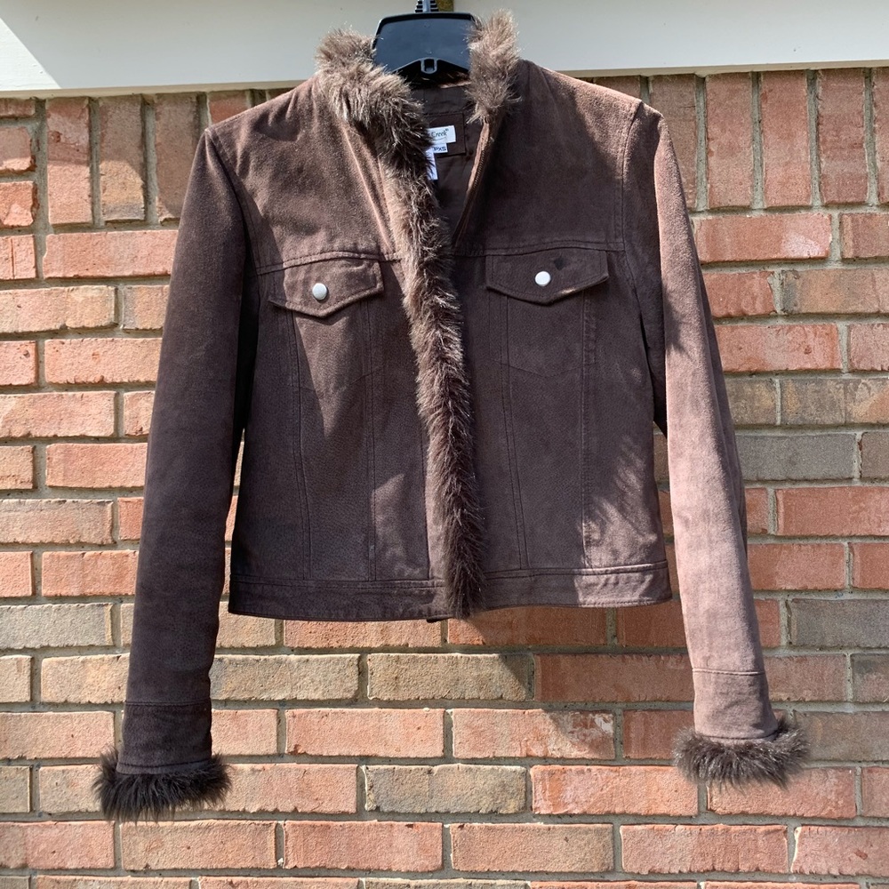 vintage suede jacket 💕
